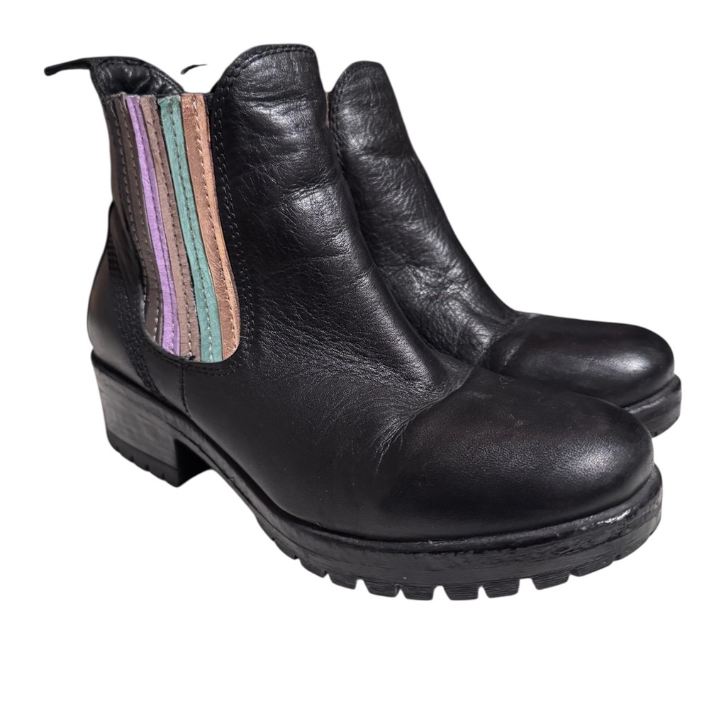 Bueno Friday Black Chelsea Boots with Colorful Metallic Stripes - EU 37 / US 7